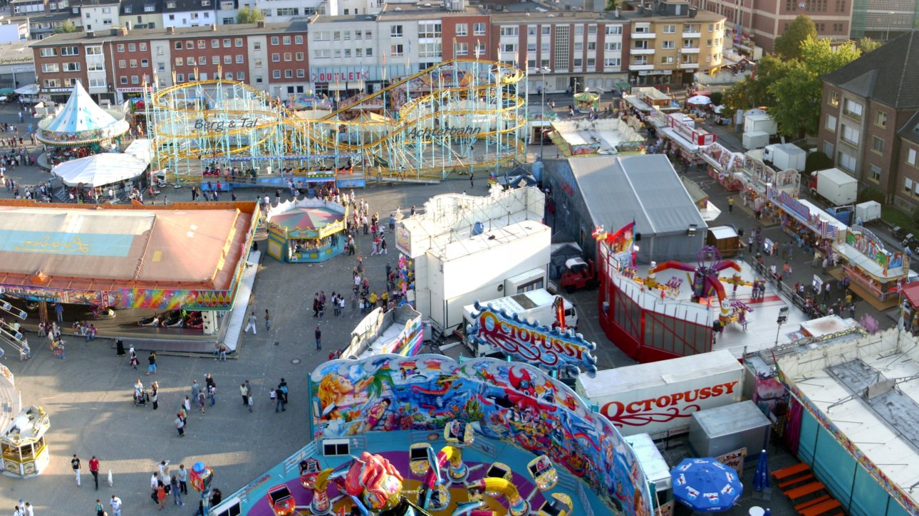 Moerser Kirmes 2026 – Panorama auf dem Friedrich-Ebert-Platz