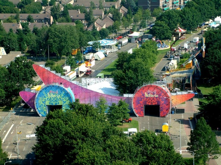 Park Hilaria 2026 mit Fahrgeschäften in Eindhoven