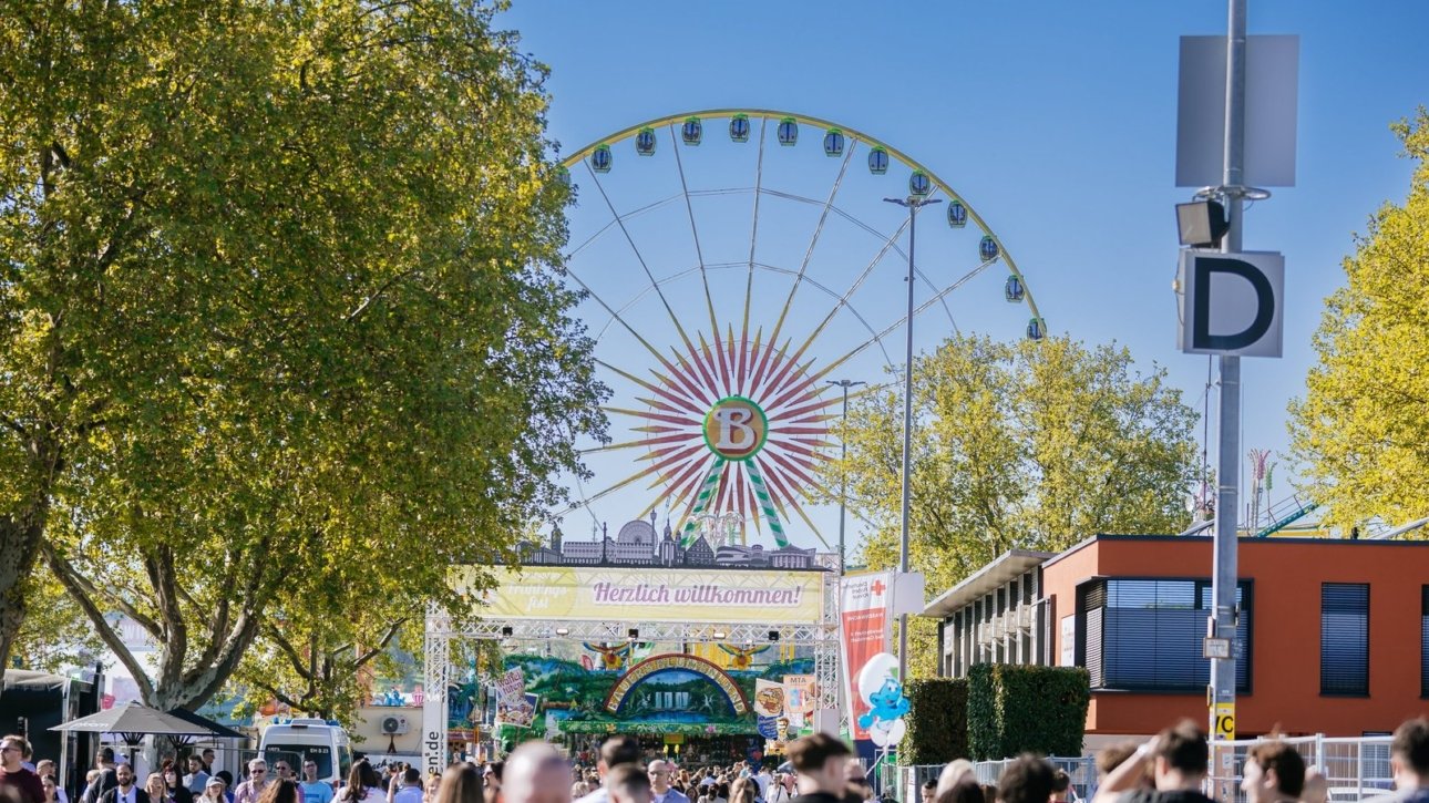 Stuttgarter Frühlingsfest 2027 – Eingang zum Cannstatter Wasen