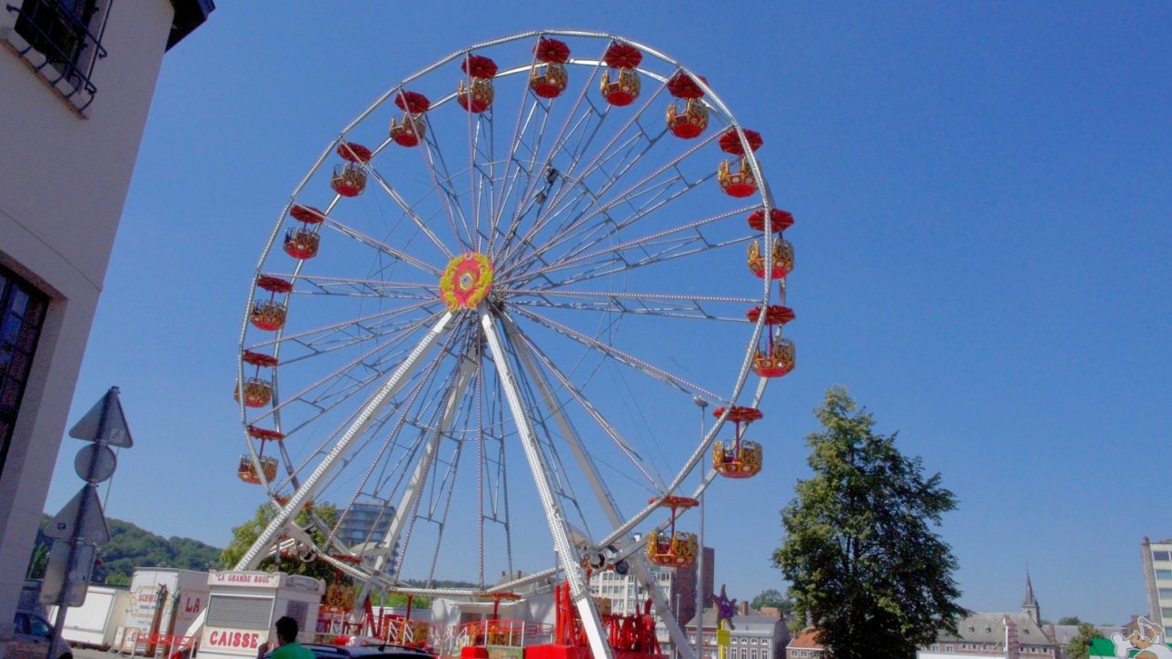 Foire du 15 août Huy 2026 – Riesenrad an den Maasufern
