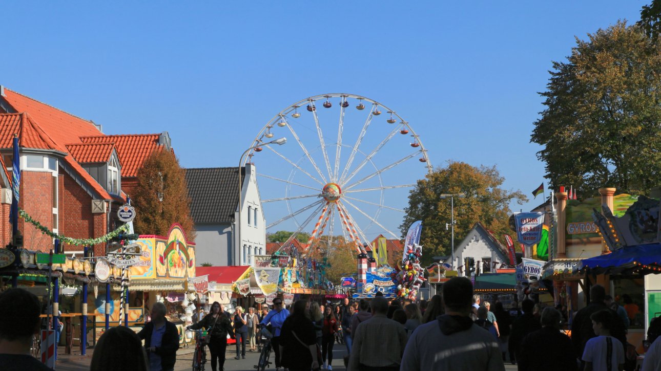 Gallimarkt Leer 2026 – Riesenräder und Fahrgeschäfte auf dem Gallimarkt