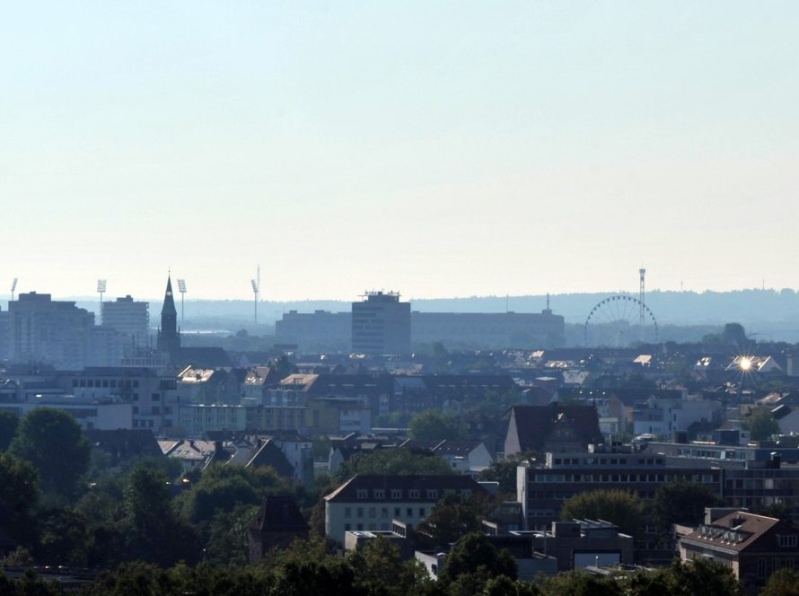 Nürnberger Herbstvolksfest 2027 mit Riesenrad auf dem Volksfestplatz