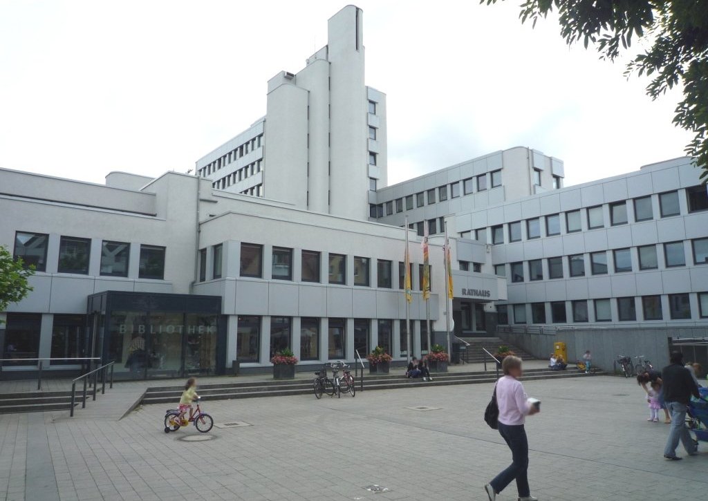 Andreasmarkt Rheda-Wiedenbrück 2026 am Rathausplatz mit Rathaus und Stadtbibliothek