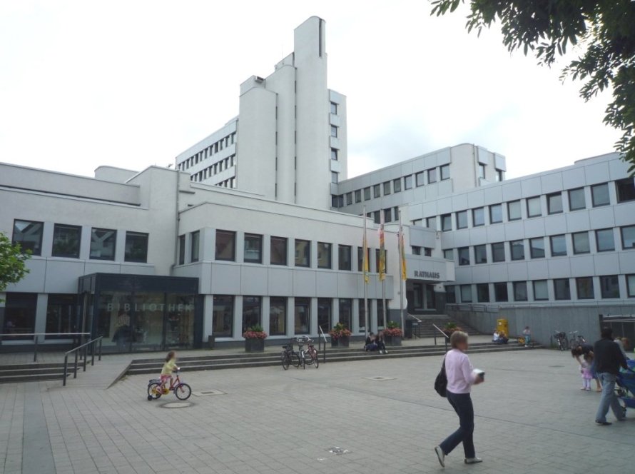 Andreasmarkt Rheda-Wiedenbrück 2026 am Rathausplatz mit Rathaus und Stadtbibliothek