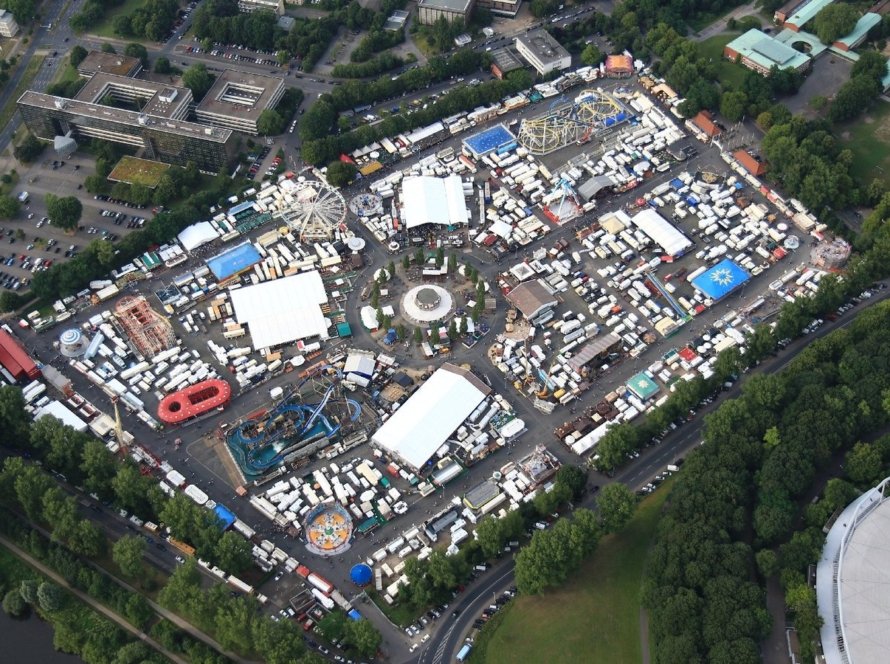 Schützenfest Hannover 2027 mit Fahrgeschäften auf dem Schützenplatz