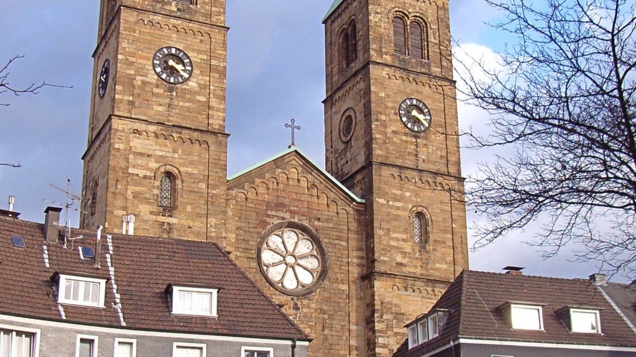 Schwelmer Heimatfestkirmes 2026 – Altmarkt und Christuskirche in Schwelm