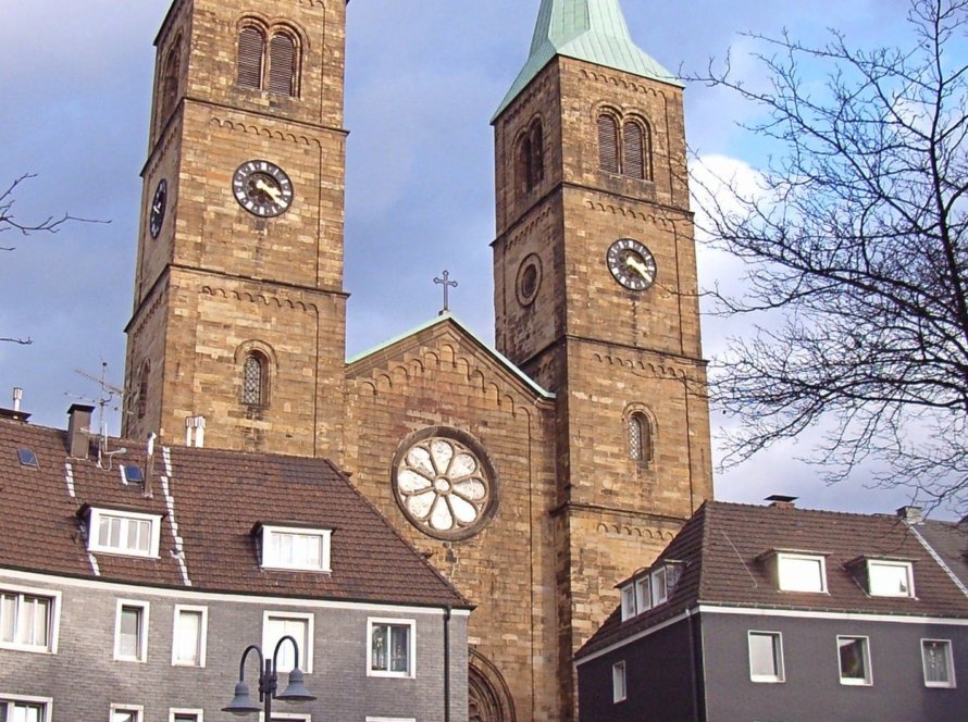 Schwelmer Heimatfestkirmes 2026 – Altmarkt und Christuskirche in Schwelm