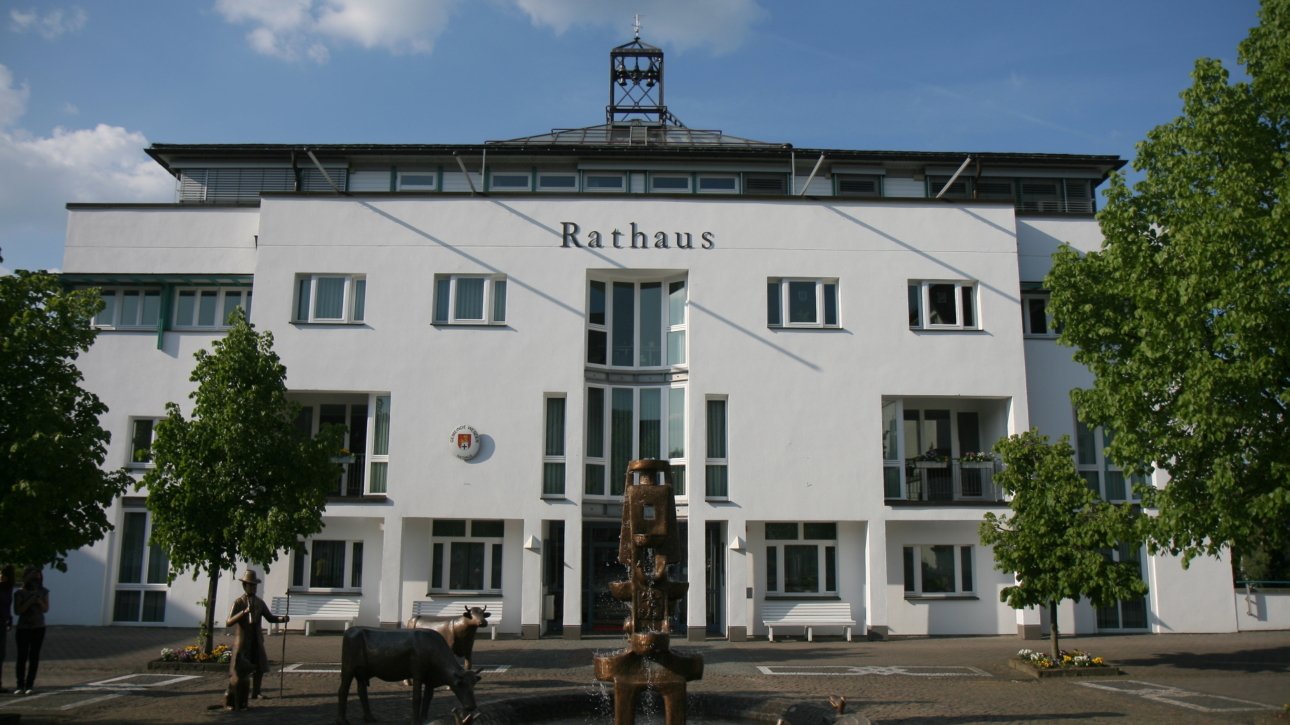 Wendsche Kärmetze 2026 am Rathaus Wenden, dem offiziellen Auftaktort