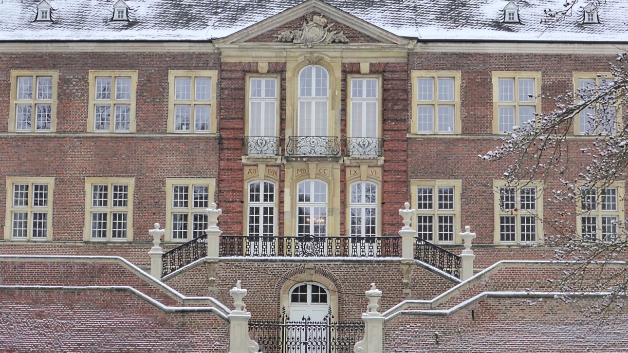 Ahauser Kirmes 2026 – Schloss Ahaus als Standortmotiv, keine Aufnahme der Veranstaltung