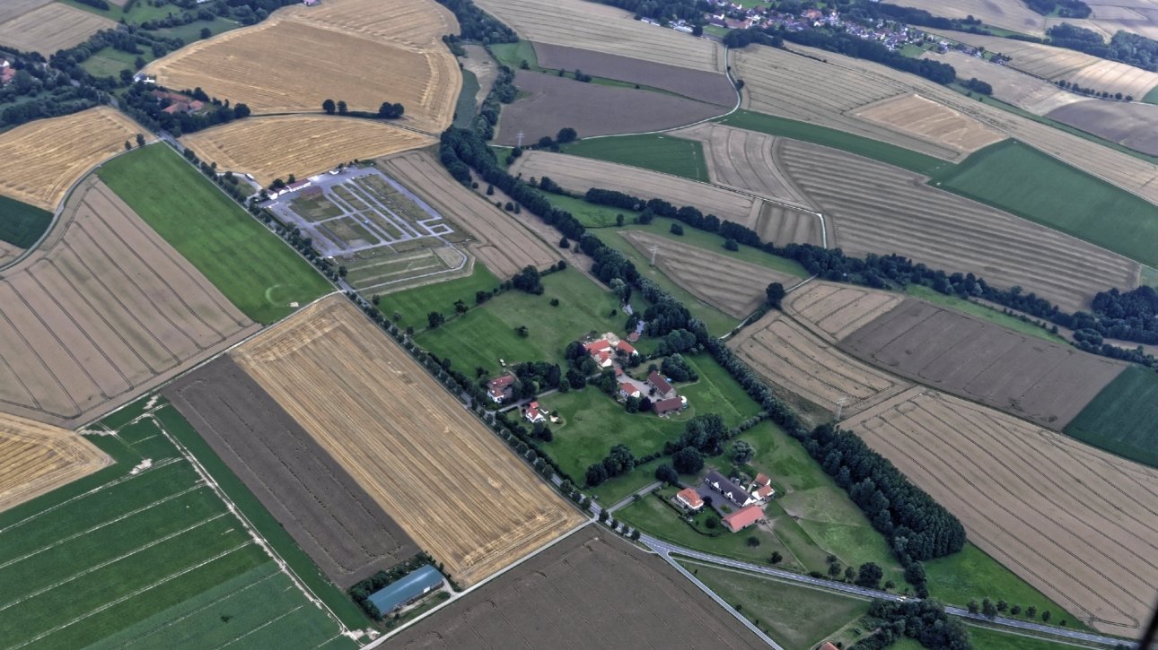 Wilbaser Markt 2026 – Luftaufnahme des Festplatzes bei Blomberg