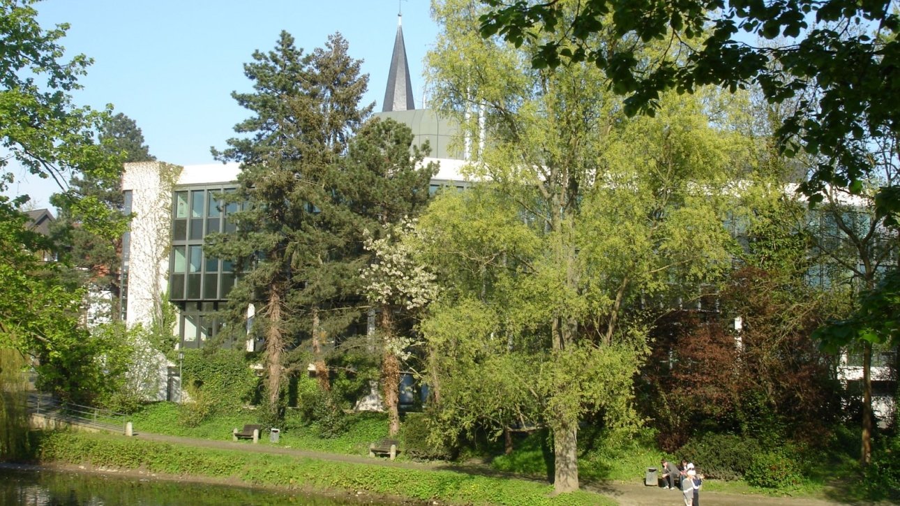 Bünder Zwiebelmarkt 2026 – Rathaus und Veranstaltungsbereich in Bünde