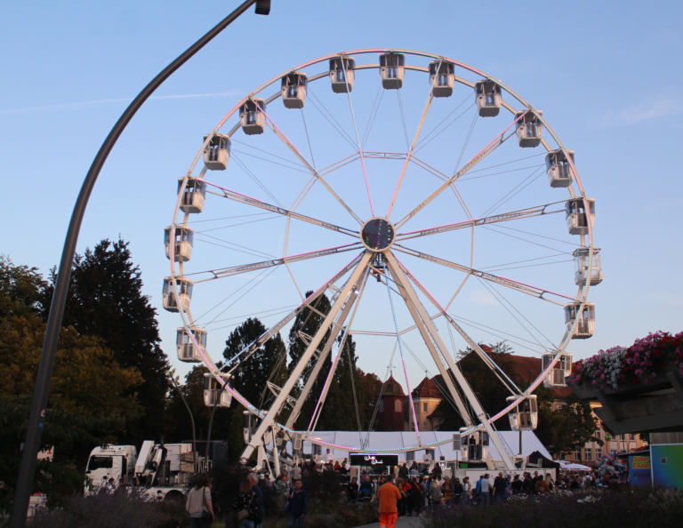 White Wheel – Riesenrad von Küchenmeister auf dem Fellbacher Herbst